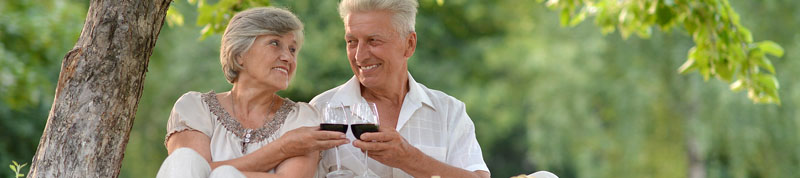 red wine is a natural way to longevity thanks to its polyphenols like resveratrol and epicatechin